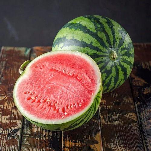 酷妮鸡血藤吃瓜,揭秘网红植物背后的吃瓜故事