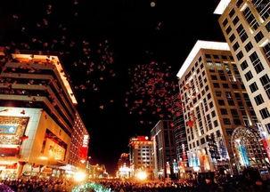 王府井东胜吃瓜,吃瓜群众的欢乐盛宴