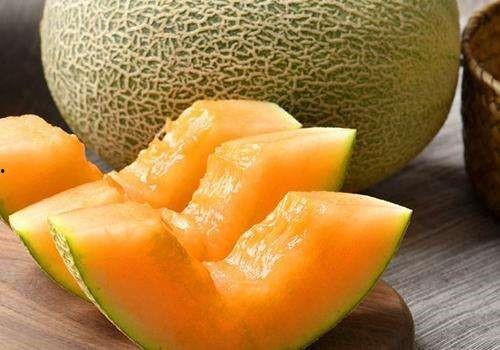 为什么吃哈密瓜容易上火,揭秘夏日消暑果实的双重效应