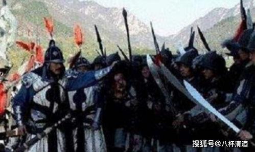 士兵吃瓜,士兵们共享瓜果时光