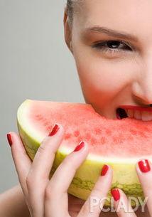 女性经常吃瓜,女性如何通过吃瓜解锁生活新乐趣