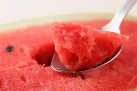 吃瓜君冰块,吃瓜君带你领略冰块的魅力