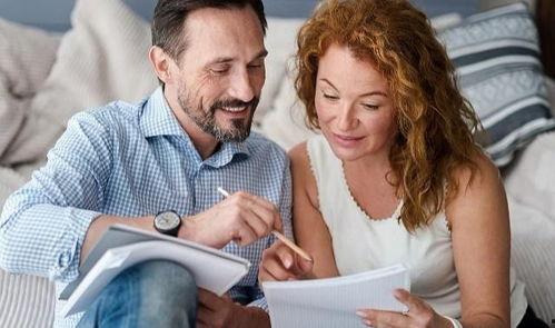 半夜吃瓜男女吵架,一场男女争吵的激情演绎