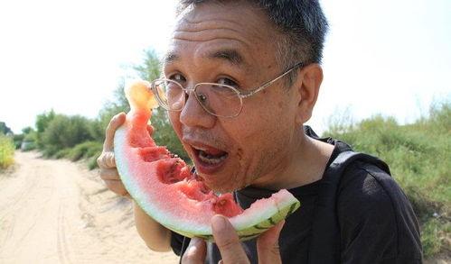 吃瓜动作哪里领,揭秘“哪里领”背后的吃瓜奥秘